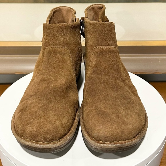 🌸BORN🌸 Viana Leather Wedge Bootie Size: 9 - Picture 5 of 14